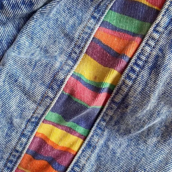 80s Super High Rise Jean Shorts with/ Rainbow Stripes (9) 🌈 - Picture 3 of 8